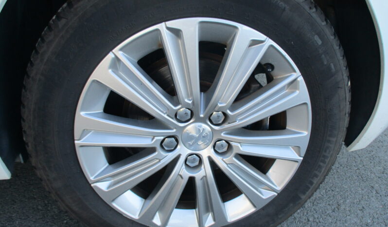PEUGEOT 308 1.2 L  110 CH ALLURE complet