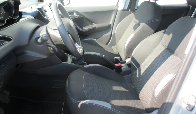 PEUGEOT 208 HDI 75 ACTIVE complet