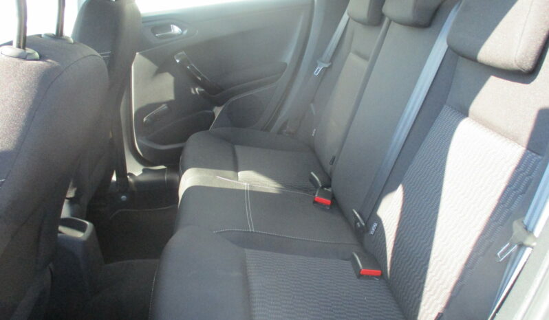PEUGEOT 208 HDI 75 ACTIVE complet